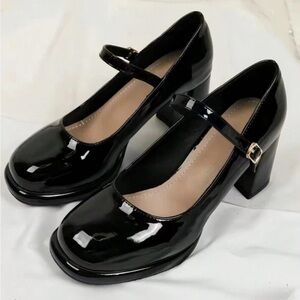 Mary Jane shoes 👠